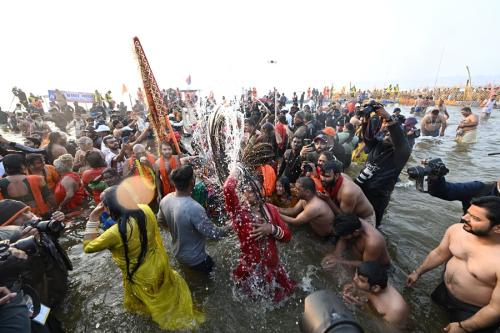 Flower shower on pilgrims