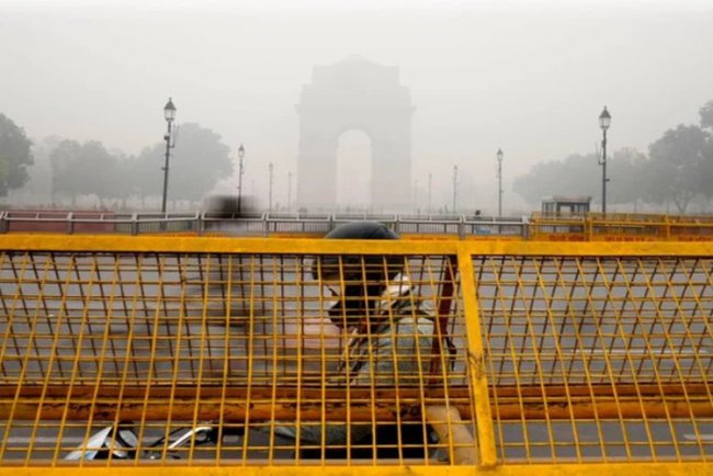 GRAP-4 Restrictions Lifted in Delhi, But Yellow Alert Issued for Dense Fog