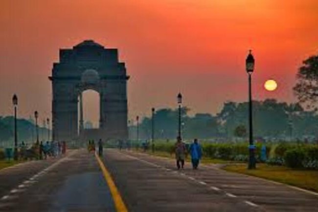 Delhi Hits 23.7°C on Warmest Republic Day in 8 Years