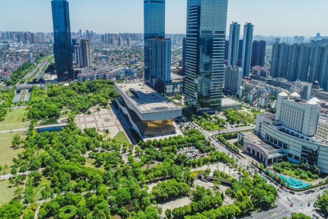 Indonesia Receives IFC Green Loan to Decarbonise Retail Properties