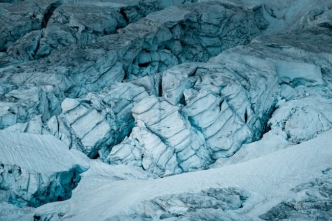 Nanoplastics Found On High Alpine Glaciers