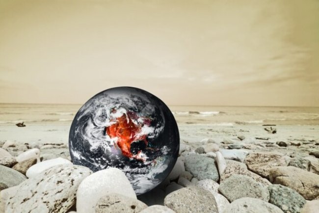Global Risks 2025: Extreme Weather, Disinformation, Economy