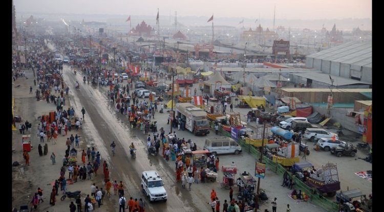 Devotees Praise Yogi Govt’s Exceptional Mahakumbh 2025 Arrangements