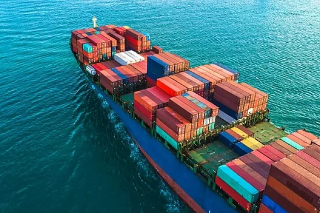 IMO Approves Global Carbon Pricing for Shipping Industry Amid U.S. Opposition