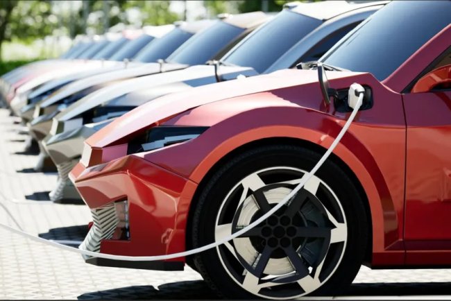 Kirklees to Install EV Charging Points in 23 Locations with £3.8M Boost