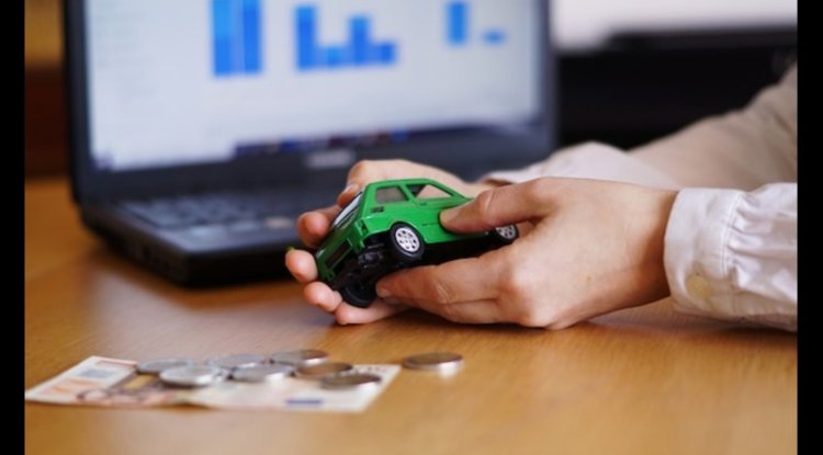 Stellantis To Continue Buying Tesla CO₂ Credits In 2025