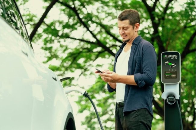 Carbon Credit Plan Faces Hurdles In Delhi EV Policy