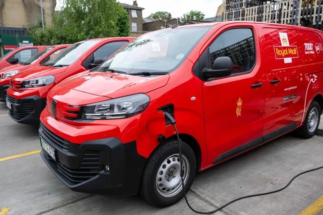 Royal Mail Launches UK’s First Fully Electric Delivery Office in Leeds