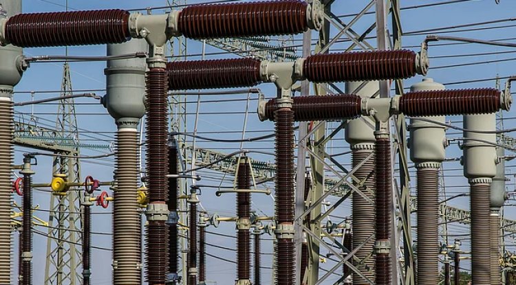 Delhi Residents Face 7–10% Electricity Bill Hike Amid Peak Summer
