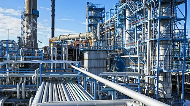 India’s Oil Consumption Trends Shift Amid Global Slowdown and Changing Trade Dynamics