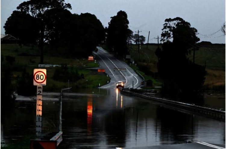 Thousands Still Isolated as Floodwaters Recede in Eastern Australia