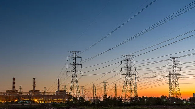 India’s Renewable Energy Story Faces Transmission Grid Bottlenecks