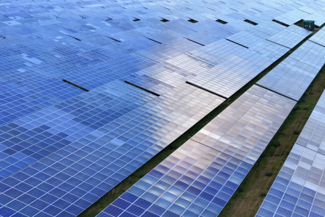 Amazon and Google Tackle Energy Demands for Data Centers