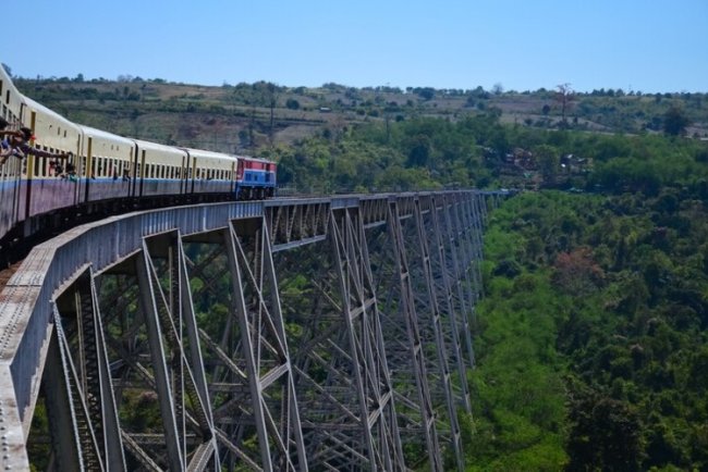 RVNL Builds First 3D-Printed Railway Hut in India