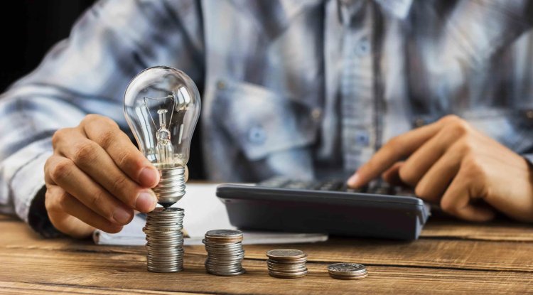 Starmer Reviews Electricity Zonal Pricing Plan Amid South England Concerns