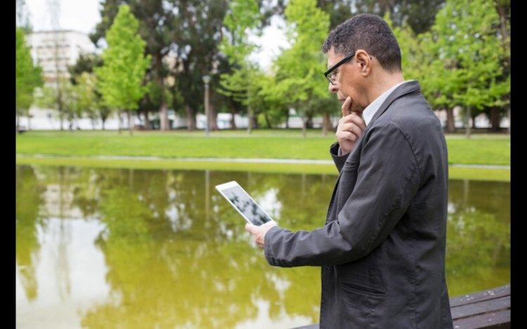 Akvo Turns Air Into Water With Sustainable Tech