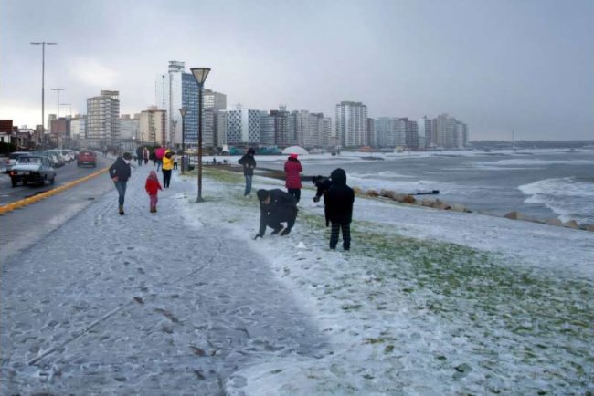 Record Cold Hits Argentina, Chile, and Uruguay Amid Antarctic Air Mass Sweep
