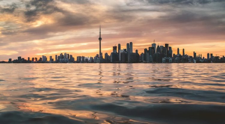 Canada Reports CO2 Emissions Drop in 2023 Despite Growth