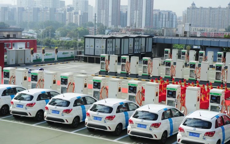 EV Battery Giants Call for Cleaner Power Grids to Reduce Emissions