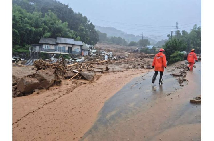 South Korea Rainfall Leaves 17 Dead, 11 Still Missing