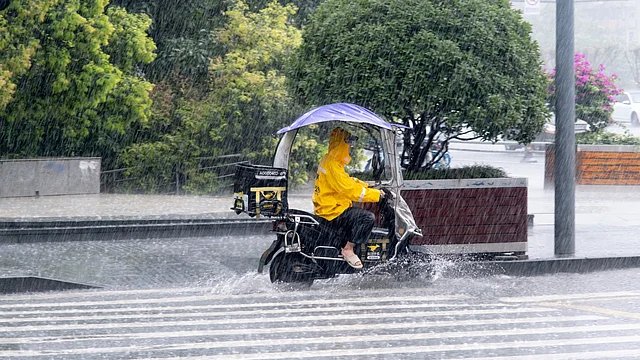 China’s Floods and Landslides Kill Four, Affect Millions