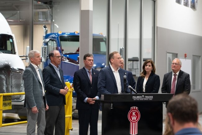 US EPA Moves to Repeal 2009 Climate Finding, Threatens EV and Emissions Rules