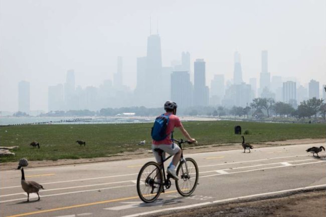 Canadian Wildfire Smoke Triggers Air Quality Alerts Across U.S. Midwest