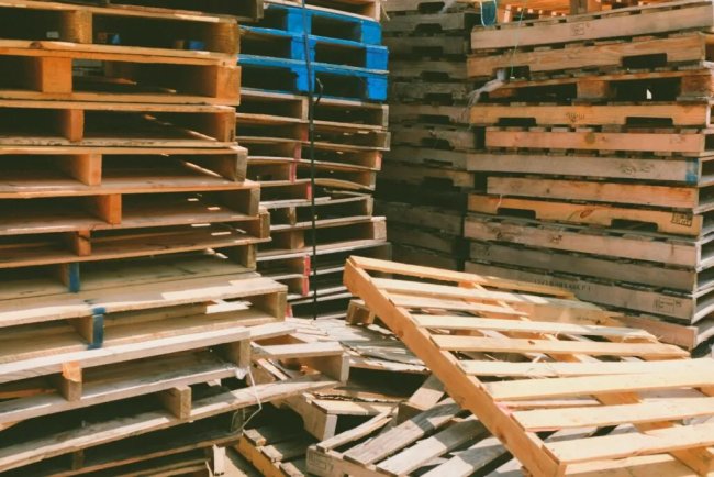 Coconut Husk Pallets Offer Sustainable Alternative to Wooden Shipping Platforms