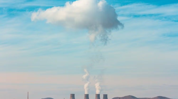 EPH Green Bonds Face Transparency Concerns Amid Fossil Fuel Reliance