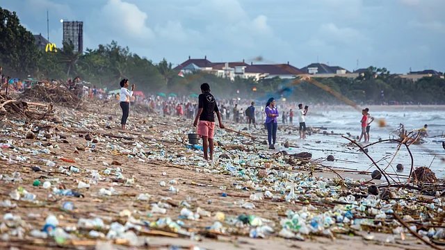 Global Plastics Treaty Talks Resume Amid Production Disputes