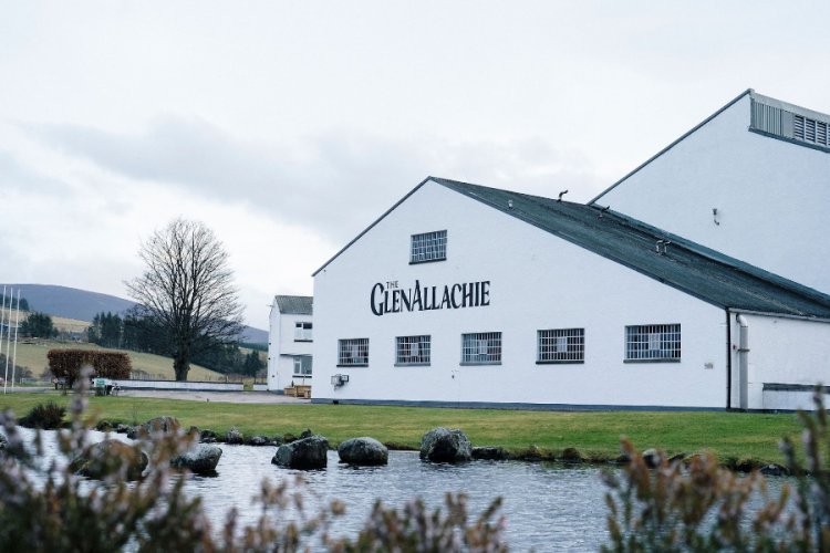 The GlenAllachie Distillery Cuts Energy Use with New Wash Distillation Technology