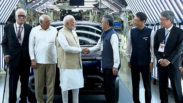 PM Modi Launches Maruti EV e-Vitara Gujarat Export Hub