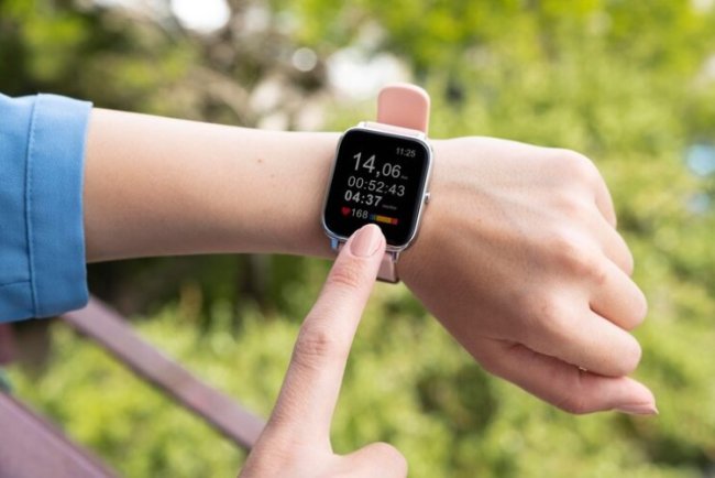 Apple Barred From Marketing Apple Watch As CO2 Neutral