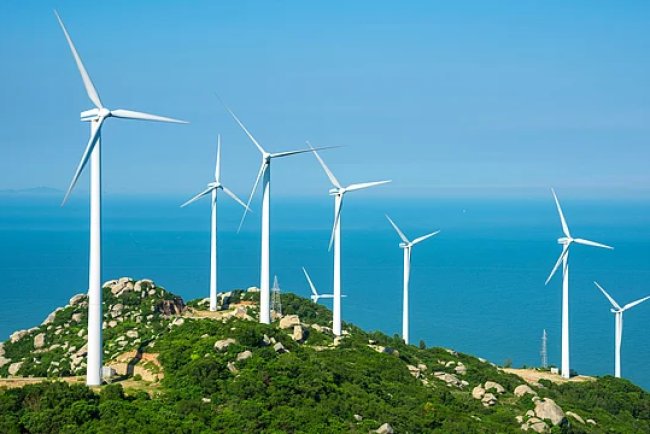 China’s Clean Energy Drive Reshaping Global Transition