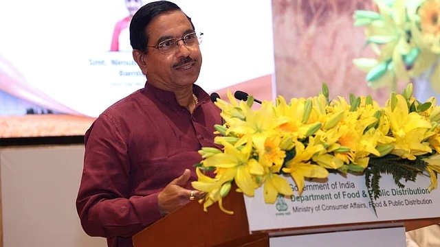 GST Cut to 5% Promises ₹1.5 Lakh Crore Savings for Renewable Energy Investors—Pralhad Joshi