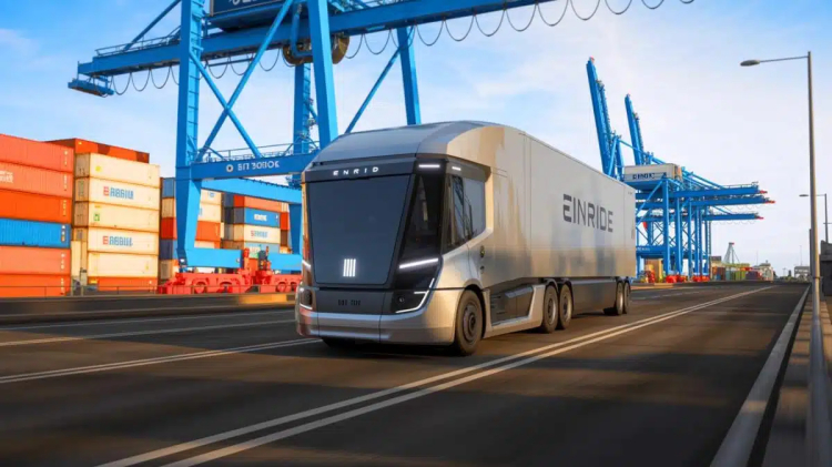 The Rise of Autonomous Freight: AI and Robotics Transforming the Global Trucking Industry