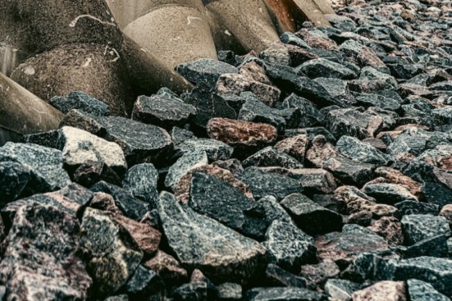 Barclays Signs First Carbon Removal Deal Using Rocks