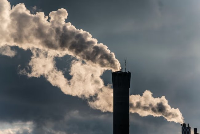 US Regulators Reject Climate Risk Rules for Banks Despite Disaster Spike