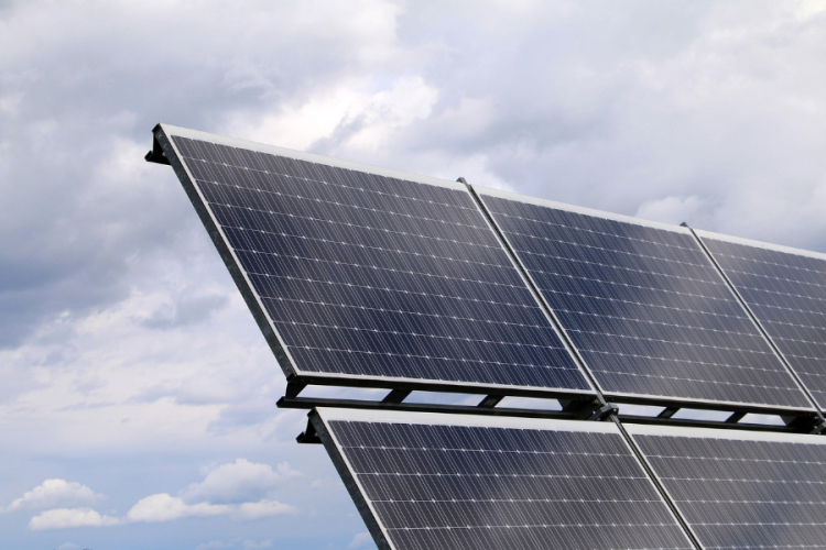 Renewables Surpass Coal as a Global Electricity Source in Historic Shift
