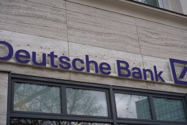 Deutsche Bank Sets €900 Billion Sustainable Finance Target