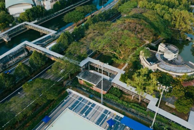 English Water Firms Raise £10.5bn in Green Bonds Despite Pollution Scrutiny