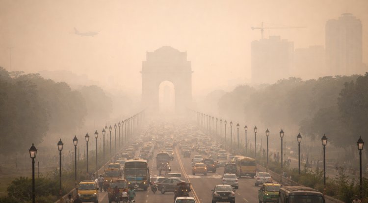 Delhi Chokes Under Persistent Smog as Air Quality Remains ‘Very Poor’