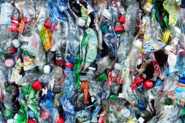 Gen Z Rejects Products Over Excessive Plastic Packaging