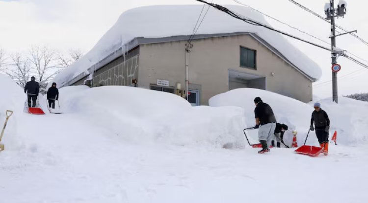 Japan Deploys Troops and Snow Ploughs as Deadly Winter Storms Hit