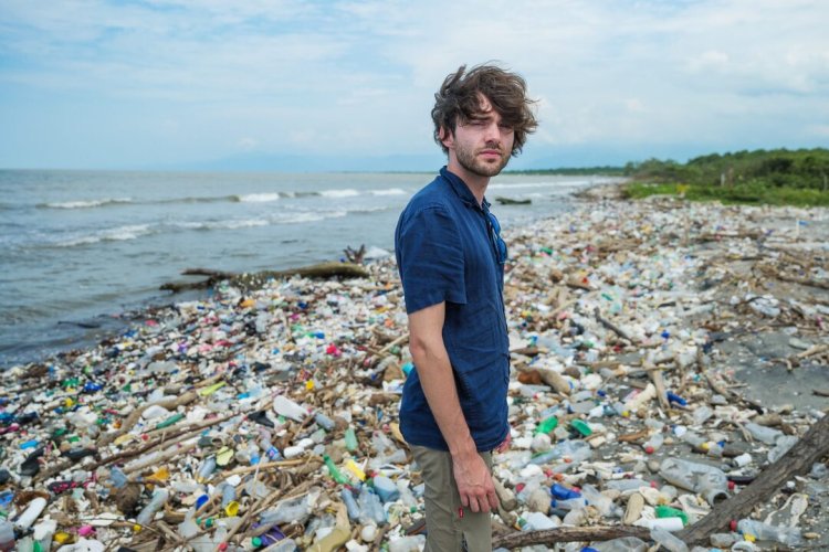 Ocean Cleanup Begins Mumbai River Plastic Project