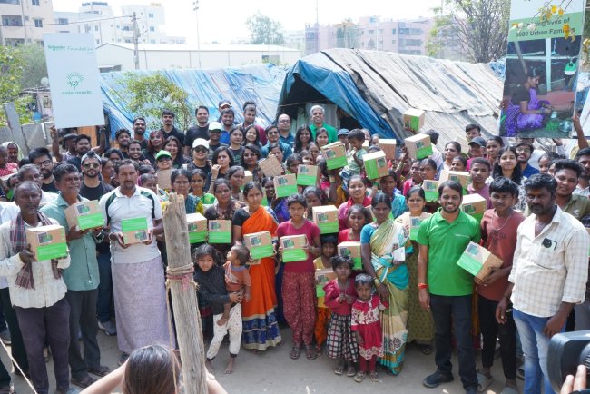 3,000 Solar Lamps Provided to Migrant Settlements in Bengaluru