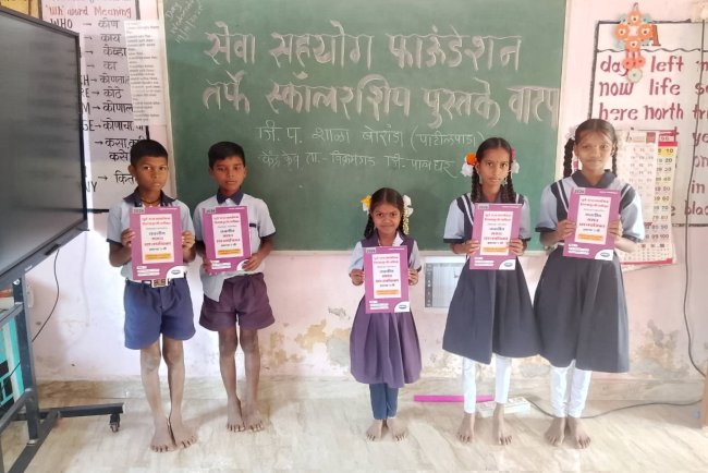Fatak Pay Launches ‘Shiksha Vikas’ to Support Rural Students in Shahapur