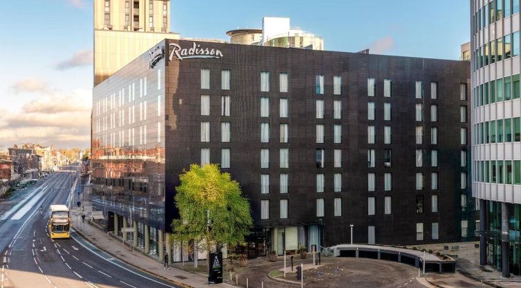 Radisson Expands Net Zero Hotels Program, Targets 100 Properties By 2030