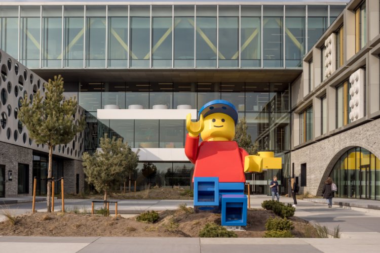 How Lego Is Increasing Renewable And Recycled Materials In Its Bricks