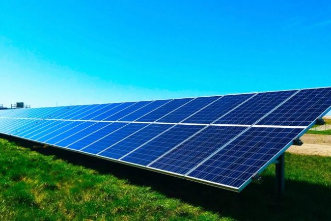 India Crosses 150 GW Solar Capacity, Challenges Persist In Renewable Push